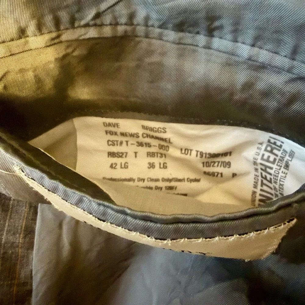 Vintage Burberry London Men’s Blazer | 42L | Made in USA